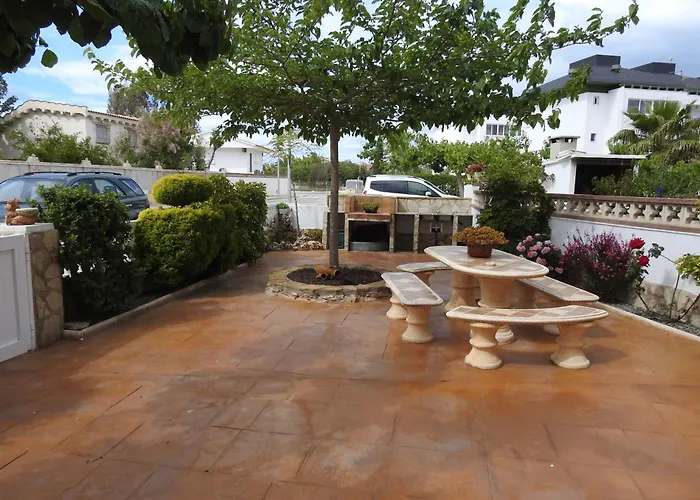 Les Bessones Tatil Evi